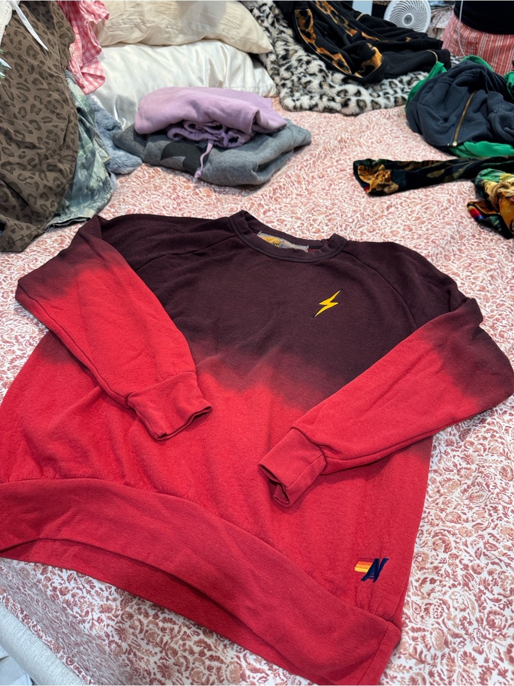 Ombré bolt crewneck